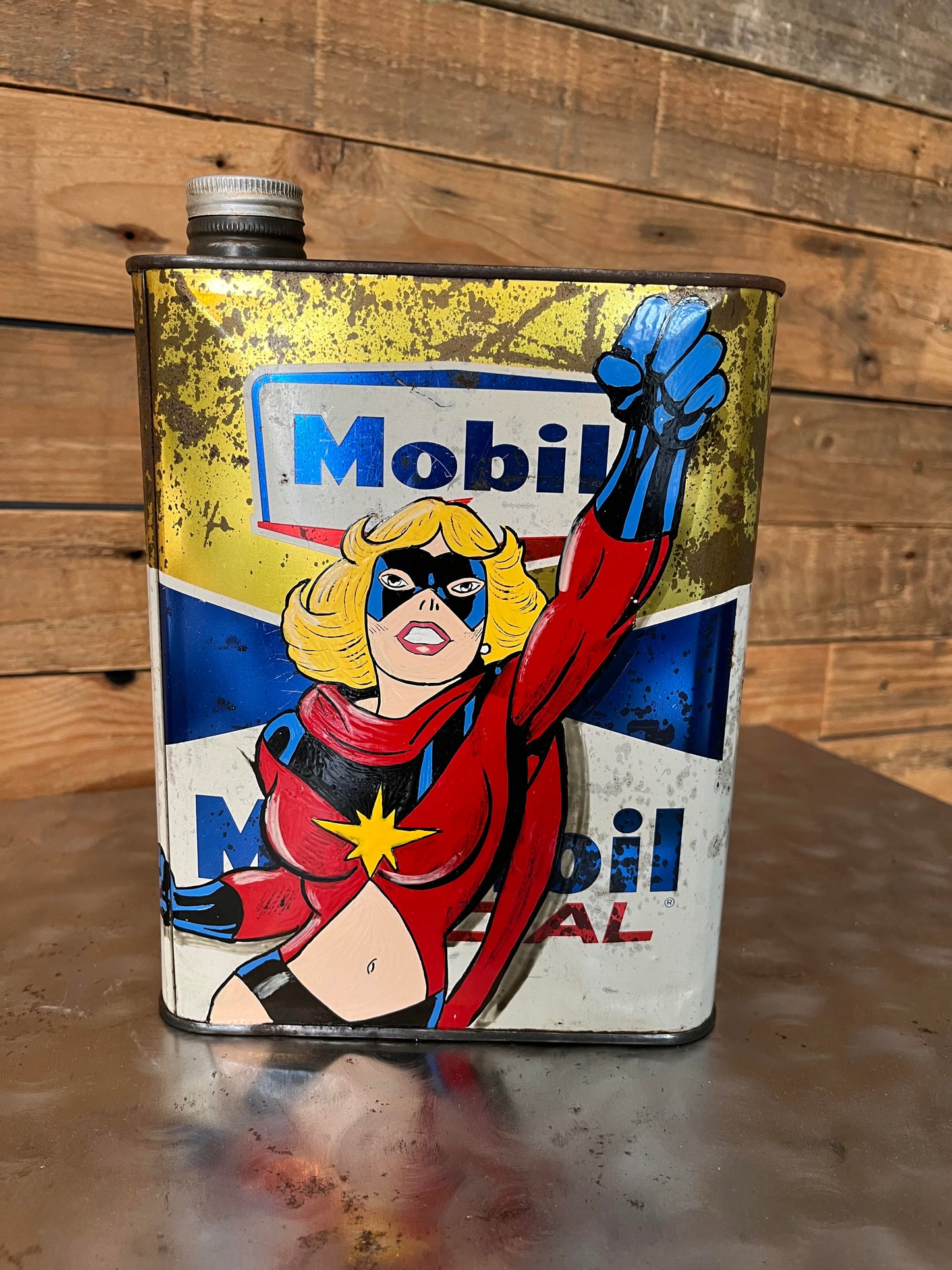 Bidon d'huile Captaine Marvel