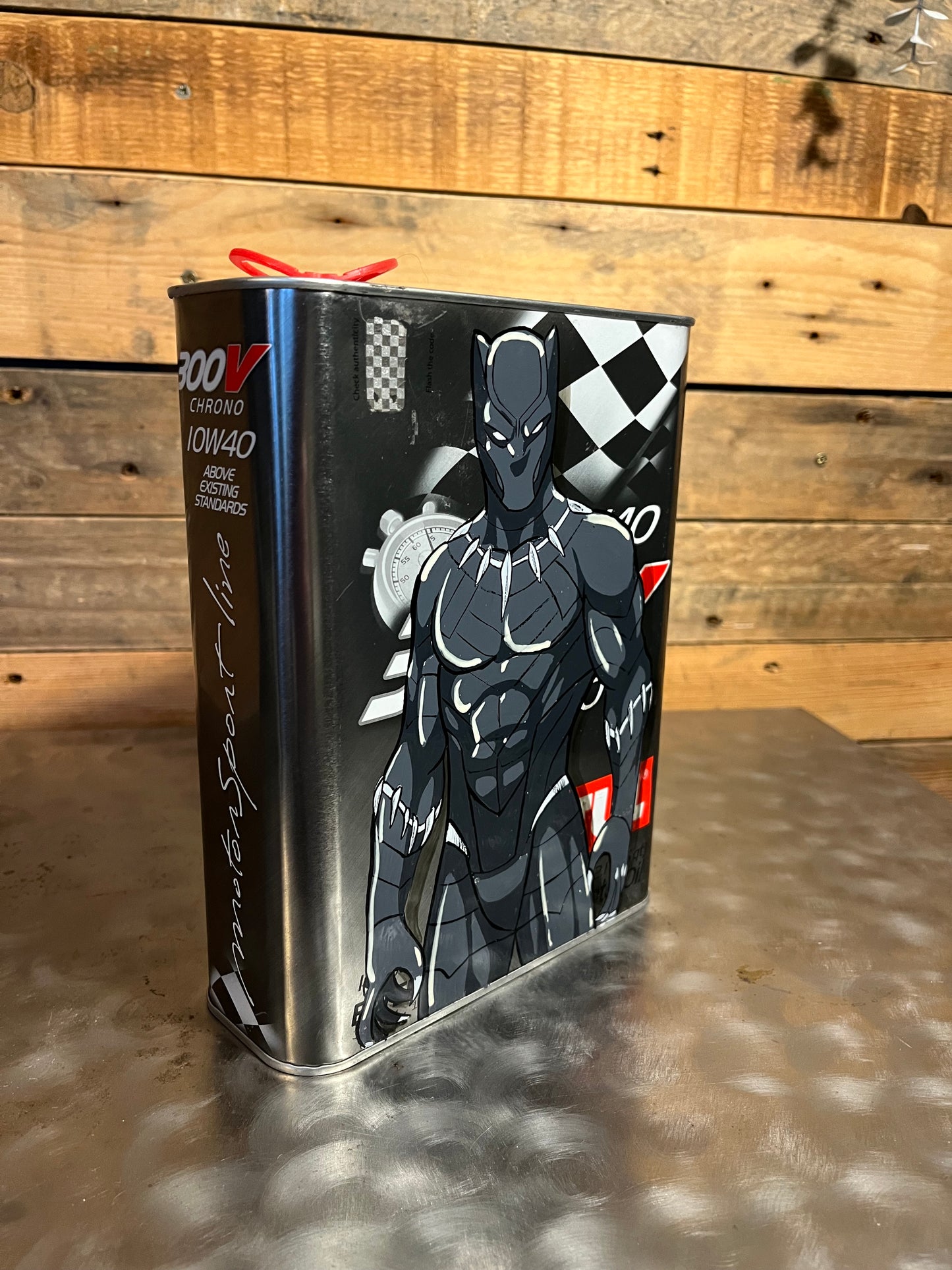 bidon d'huile Black panther